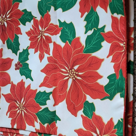 Christmas tablecloth - Picture 1 of 4